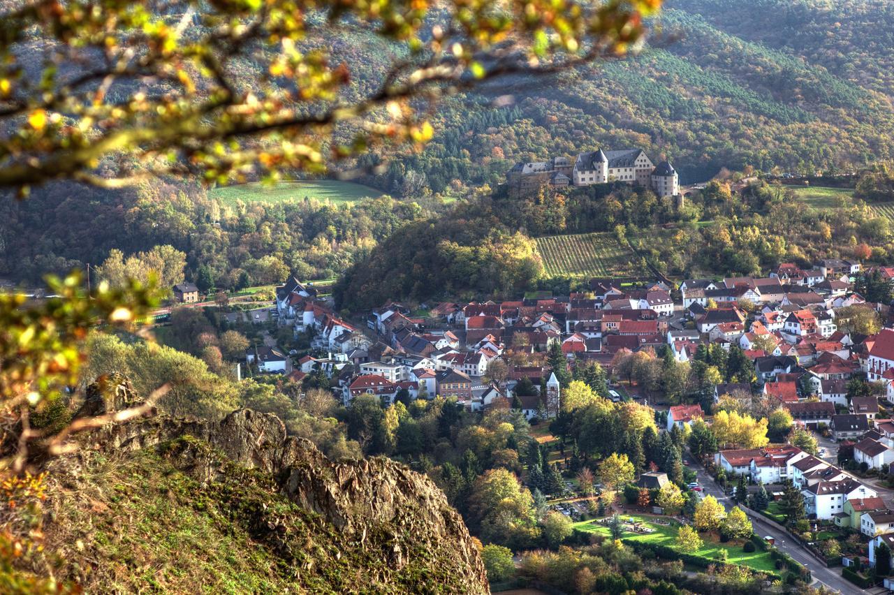 Ev.Familienferien-Und Bildungsstaette Ebernburg Hotel Bad Munster am Stein-Ebernburg Bagian luar foto