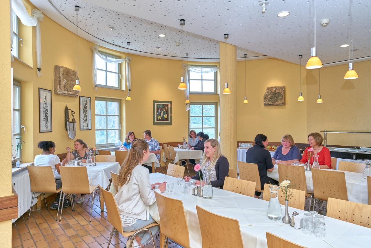 Ev.Familienferien-Und Bildungsstaette Ebernburg Hotel Bad Munster am Stein-Ebernburg Bagian luar foto